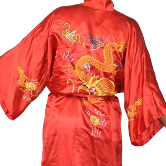 Embroidered Silk Robe Kimono Red Susi Dragon Wrap Chinese Asian Satin Size Large - Picture 4 of 16